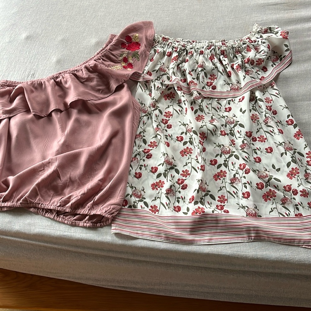 2 summer blouses with ruffle collar